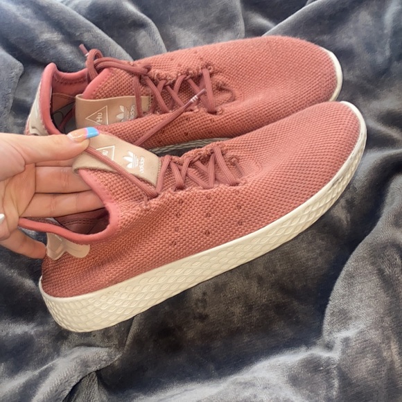 pharrell williams tennis hu shoes womens